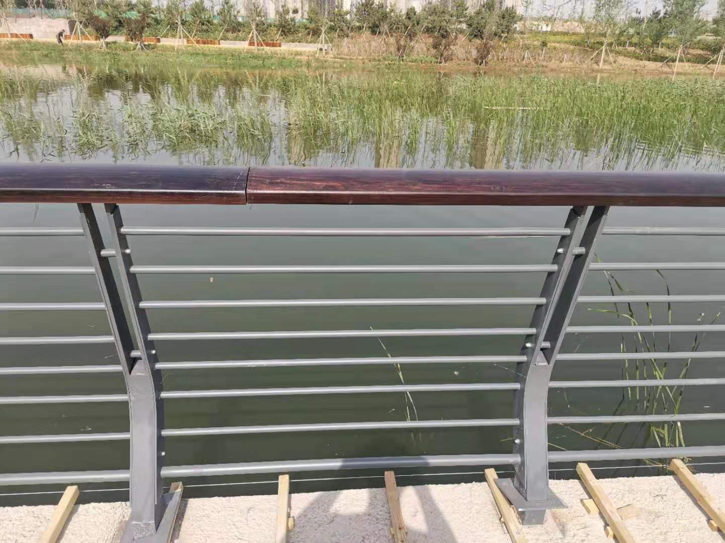 益阳市桥梁防撞护栏铝合金护栏 - 排名